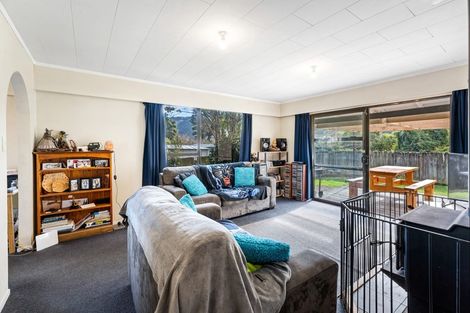 Photo of property in 79f2- Gemstone Drive, Birchville, Upper Hutt, 5018