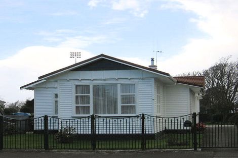 Photo of property in 28 Durham Street, Levin, 5510