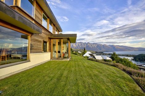 Photo of property in 27 Edinburgh Drive, Queenstown, 9300