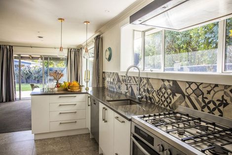 Photo of property in 180 Maidstone Road, Avonhead, Christchurch, 8042
