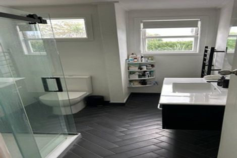 Photo of property in 1/11 Tristram Avenue, Forrest Hill, Auckland, 0620