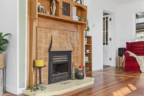 Photo of property in 200 Tukapa Street, Westown, New Plymouth, 4310