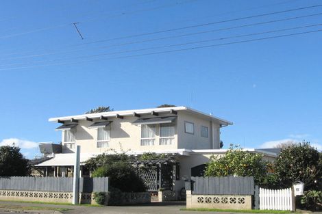 Photo of property in 1/19 Church Road, Taradale, Napier, 4112