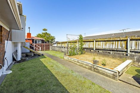 Photo of property in 1/580 Massey Road, Mangere, Auckland, 2022