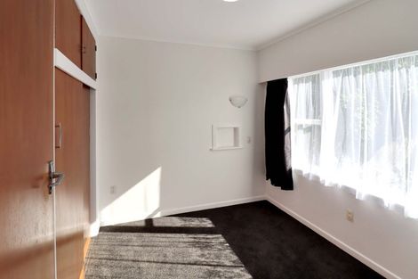 Photo of property in 300 Queens Drive, Lyall Bay, Wellington, 6022