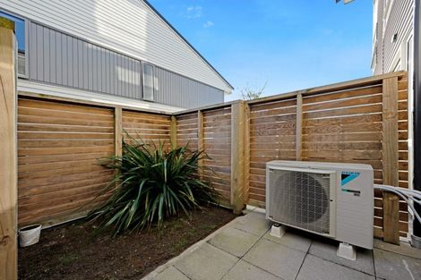 Photo of property in 24u3 Princess Terrace, Newtown, Wellington, 6021