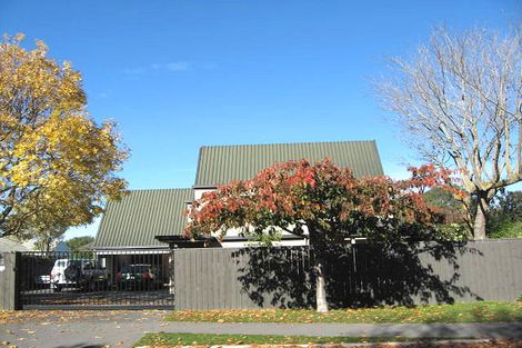 Photo of property in 32 Jeffreys Road, Fendalton, Christchurch, 8052