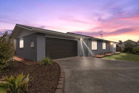 Photo of property in 29c Heta Road, Highlands Park, New Plymouth, 4312