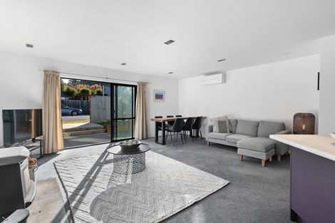 Photo of property in 2/1 Maple Court, Arthurs Point, Queenstown, 9371