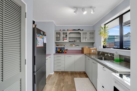 Photo of property in 2 Hampton Place, Springvale, Whanganui, 4501