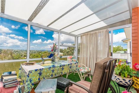 Photo of property in 9 Mcclintock Road, Massey, Auckland, 0614