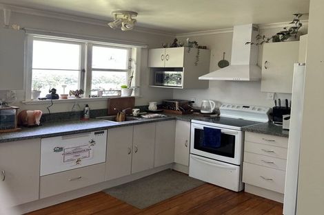Photo of property in 75 Muhunoa Road West, Ohau, Levin, 5570