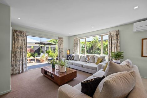 Photo of property in 1 Iti Place, Parklands, Christchurch, 8083