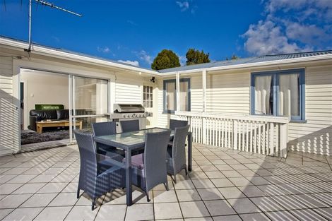 Photo of property in 9 Statesman Street, Henderson, Auckland, 0612