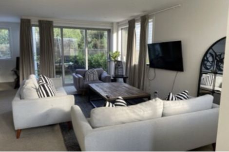 Photo of property in 14 Glide Lane, Whitby, Porirua, 5024