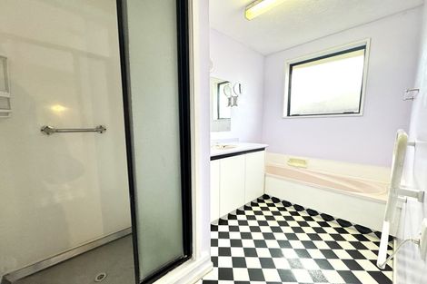 Photo of property in 142 Racecourse Road, Sockburn, Christchurch, 8042