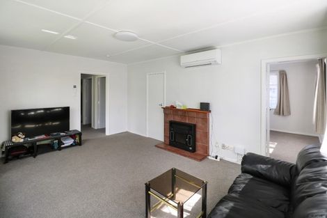 Photo of property in 199 Riverside Drive, Waterloo, Lower Hutt, 5011