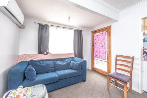 Photo of property in 1 Kupe Place, Castlecliff, Whanganui, 4501