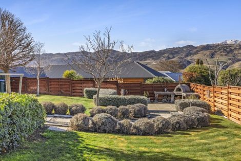 Photo of property in 44 Missy Crescent, Mount Pisa, Cromwell, 9383