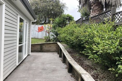 Photo of property in 12 Dudding Avenue, Northcote, Auckland, 0627
