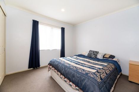 Photo of property in 21 Samara Place, Clendon Park, Auckland, 2103