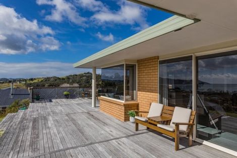 Photo of property in 2 Ocean View Road, Cable Bay, 0420