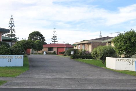 Photo of property in 1/54 Lakeside Drive, Orewa, 0931