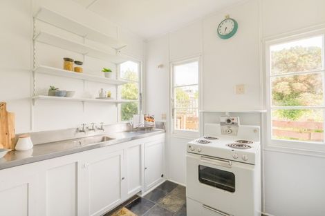 Photo of property in 14 Manly Street, Paraparaumu Beach, Paraparaumu, 5032