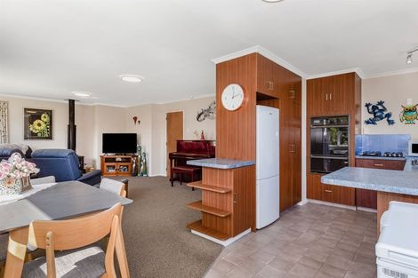 Photo of property in 7 Guildford Street, Levin, 5510