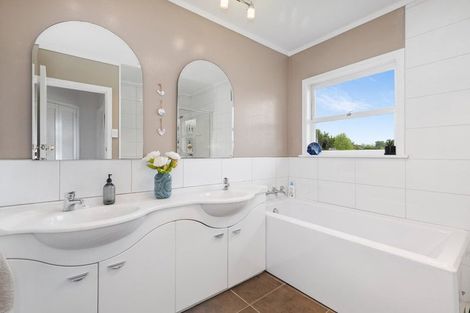 Photo of property in 1214 Paerata Road, Pukekohe, 2120