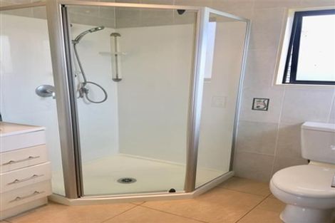 Photo of property in 9 Kokako Rise, Papakura, 2110