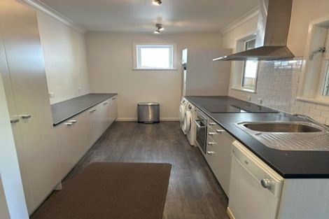 Photo of property in 32 Overtoun Terrace, Hataitai, Wellington, 6021