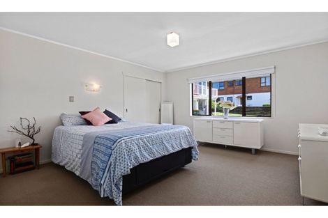 Photo of property in 13a Red Beach Road, Red Beach, 0932