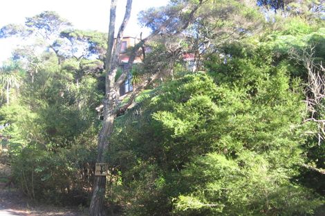 Photo of property in 15 Trelawny Place, Hillcrest, Auckland, 0627