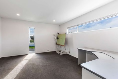 Photo of property in 76 Bay Street, Red Beach, 0932
