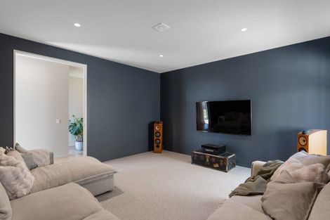 Photo of property in 13 Barnfields Close, Halswell, Christchurch, 8025