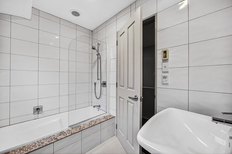 Photo of property in 73m Park Rise, Campbells Bay, Auckland, 0630