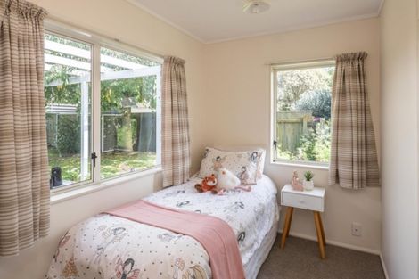 Photo of property in 73 Park Avenue, Waikanae, 5036