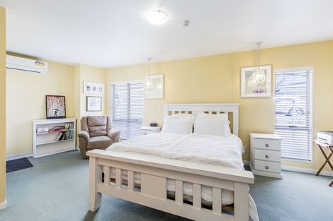 Photo of property in 1/81 Birkenhead Avenue, Birkenhead, Auckland, 0626