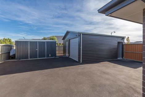 Photo of property in 2 Colebrook Drive, Rolleston, 7614