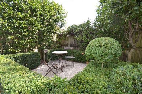Photo of property in 163 Collingwood Street, Nelson, 7010