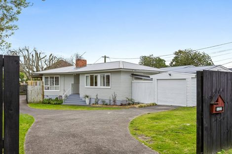 Photo of property in 1/222 Beach Haven Road, Beach Haven, Auckland, 0626