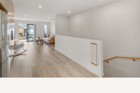 Photo of property in 12 Parenga Lane, Kumeu, 0810