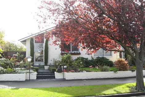 Photo of property in 18 Powell Crescent, Ilam, Christchurch, 8041