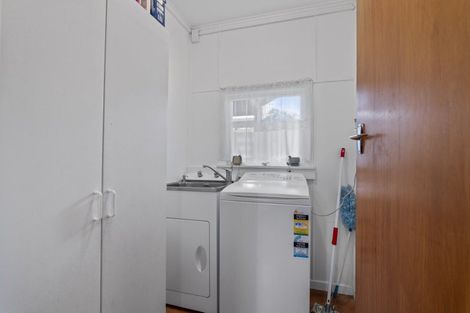 Photo of property in 2/87 Brougham Street, New Plymouth, 4310