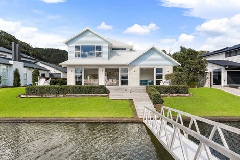 Photo of property in 306 Waterways Parade, Pauanui, Hikuai, 3579