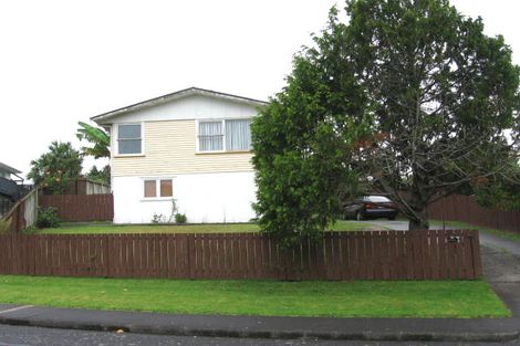 Photo of property in 17 Lucinda Place, Glen Eden, Auckland, 0602
