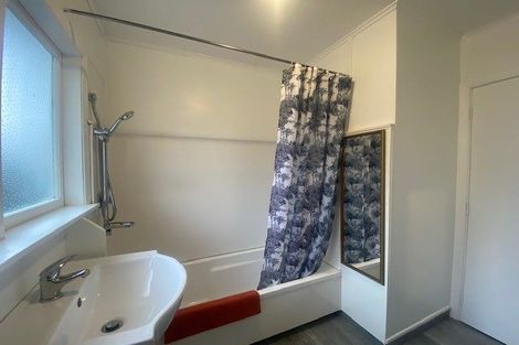 Photo of property in 87a Karamu Crescent, Wainuiomata, Lower Hutt, 5014