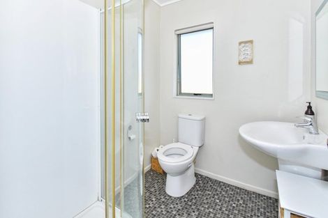 Photo of property in 518a Great South Road, Rosehill, Papakura, 2113