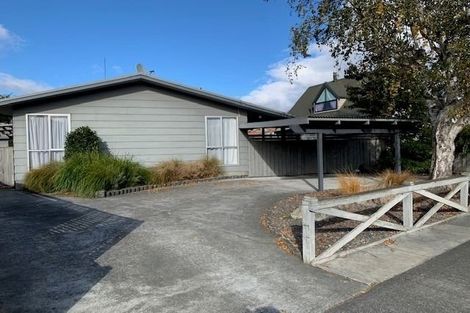 Photo of property in 15 Gilmour Place, Taradale, Napier, 4112